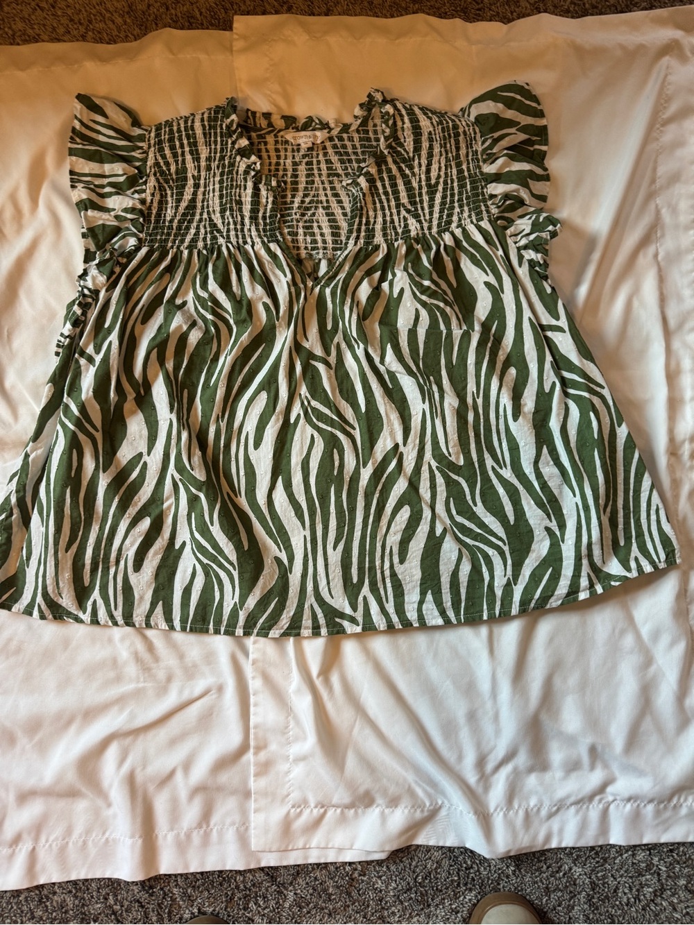crown & ivy Olive and White Zebra Smocked Cap Sleeve Blouse